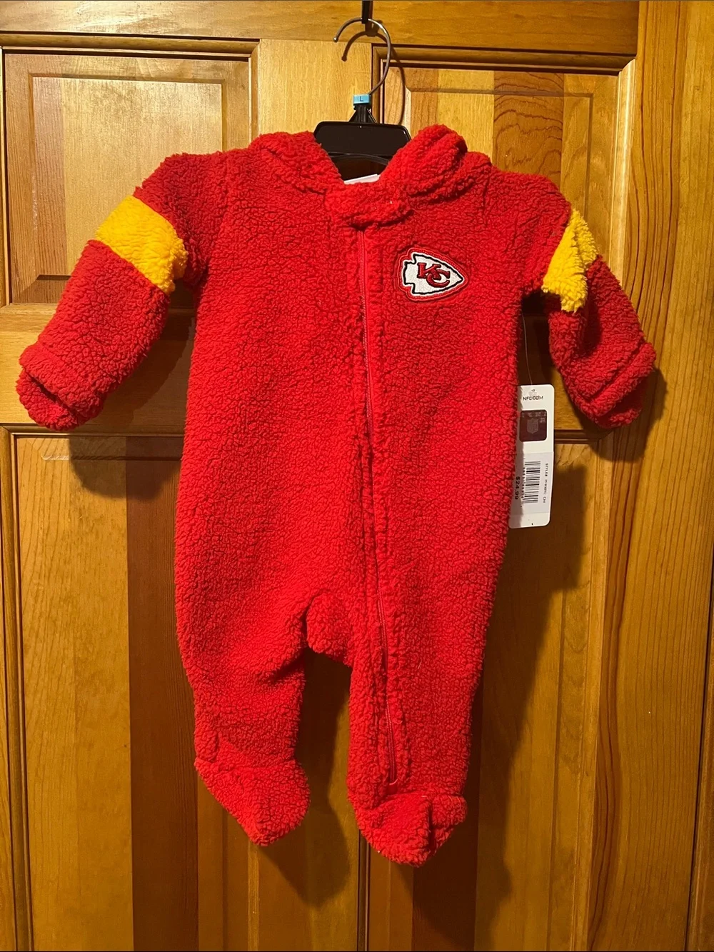 NFL KC one piece footed fluffy3/6 baby suit red /yellow